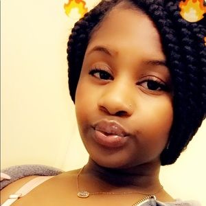 Meet your Posher, Talaya